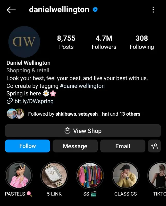 giveaway on Instagram growth hack